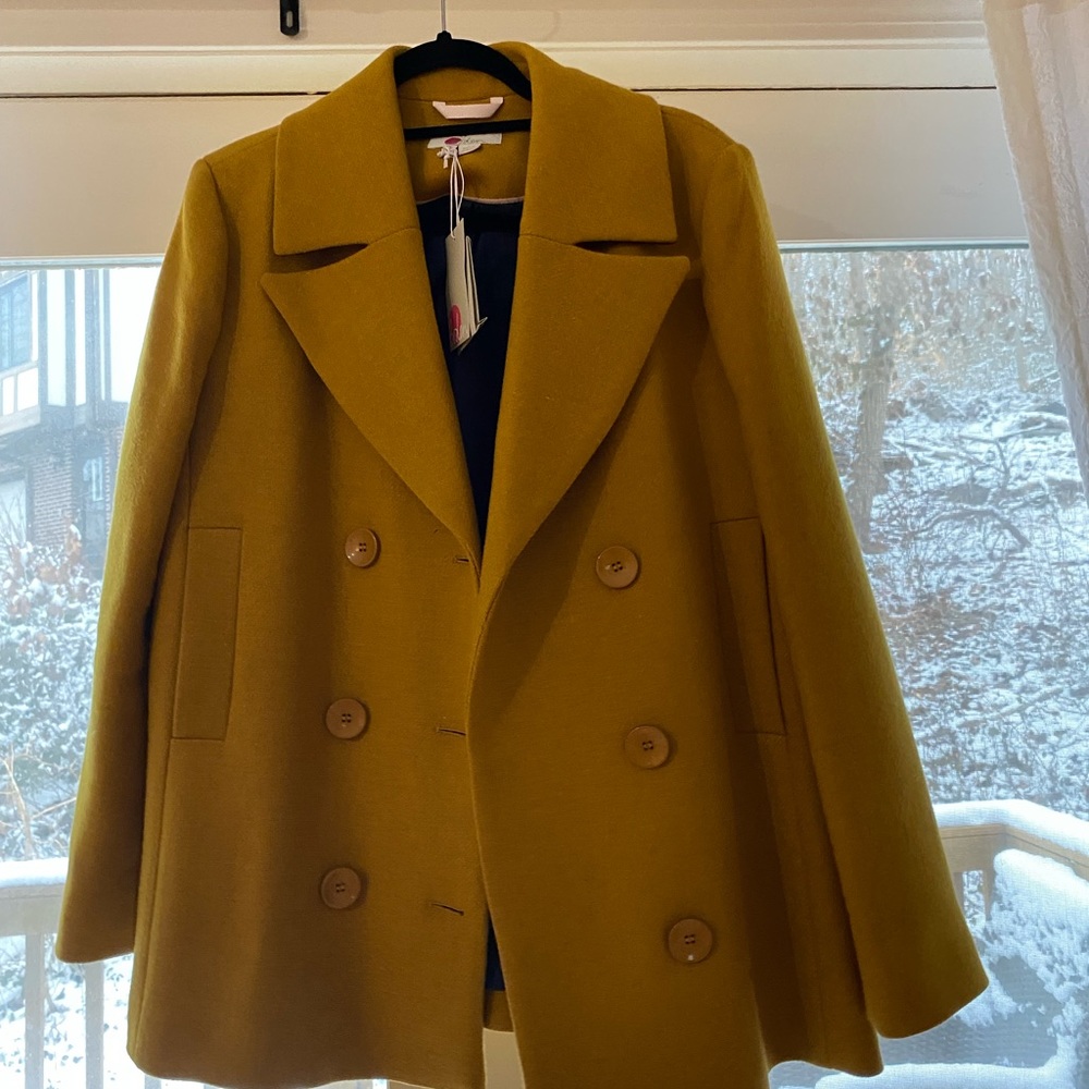 NWT Boden Size Large Mustard/Yellow and Navy lining peacoat